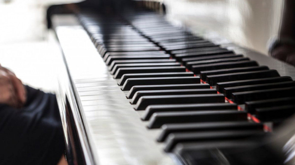 Britanac u 88. godini završio osmi razred muzičke škole: Iznenađen sam što je moja priča privukla toliko pažnje