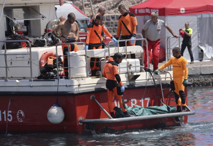 Više od 1.200 migranata zadržano na ostrvima Krit i Gavdos u poslednja tri dana