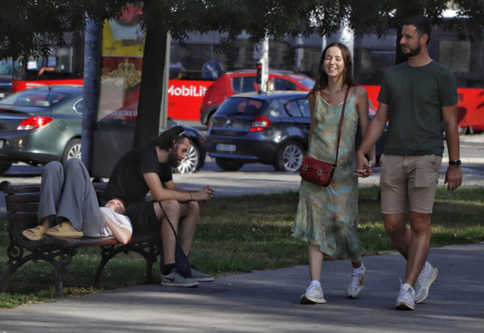 U Srbiji sunčano i topla, maksimalna dnevna temperatura do 33 stepena