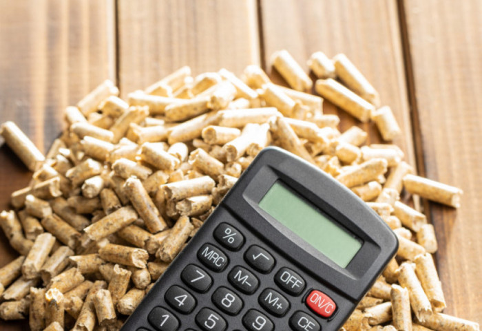 Stovarišta peleta snabdevena, cene pale do 20 odsto u odnosu na zimu