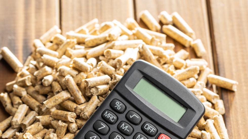 Stovarišta peleta snabdevena, cene pale do 20 odsto u odnosu na zimu