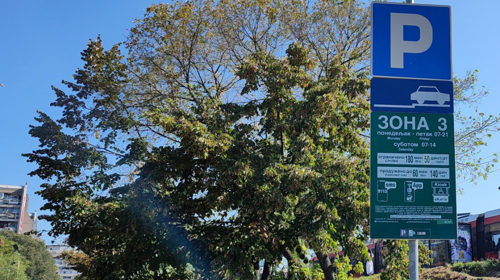 JKP "Parking servis": Vozači da pomere automobile sa trase Spasovdanske litije oko Vaznesenjske crkve