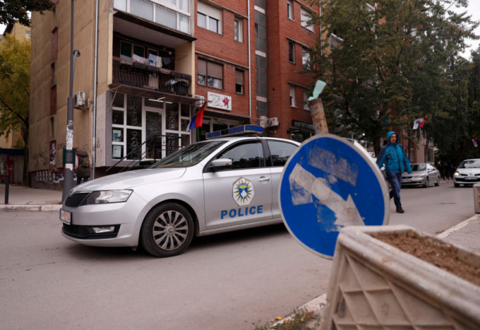 Sedam osoba povređeno u lančanom sudaru na putu Južna Mitrovica-Priština