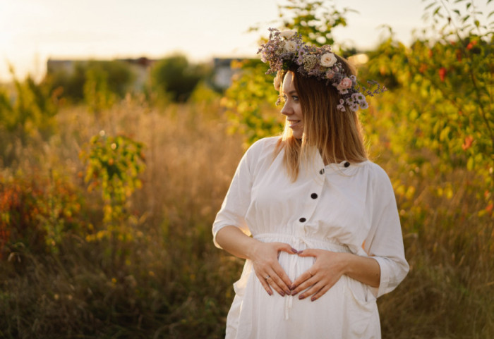 Magija smeha u trudnoći: Kako osmeh majke oblikuje bebin svet?