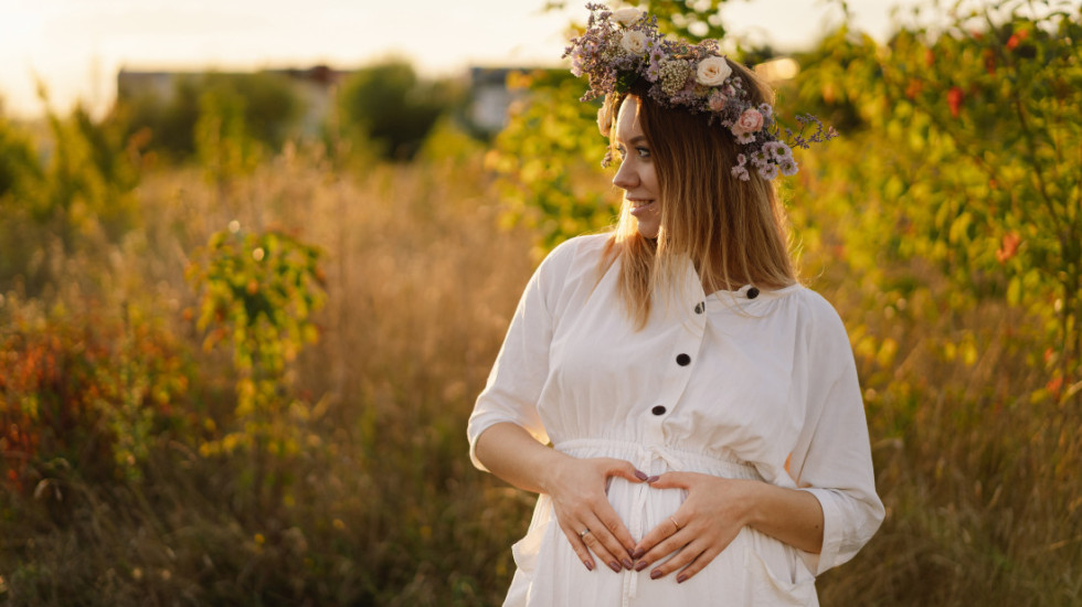 Magija smeha u trudnoći: Kako osmeh majke oblikuje bebin svet?