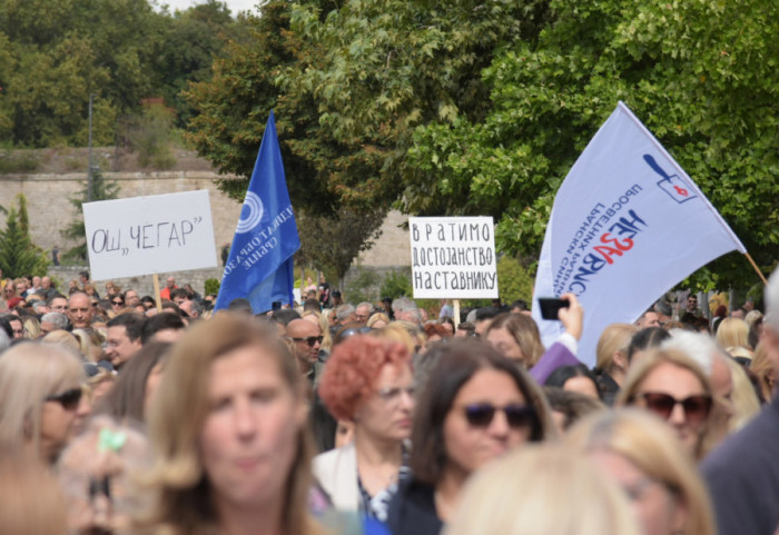 Prosvetni sindikati najavili za 2. oktobar novu obustavu nastave i protest u Beogradu