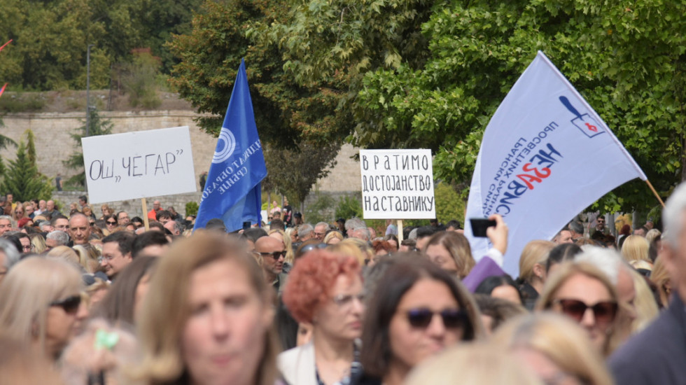 Prosvetni sindikati najavili za 2. oktobar novu obustavu nastave i protest u Beogradu