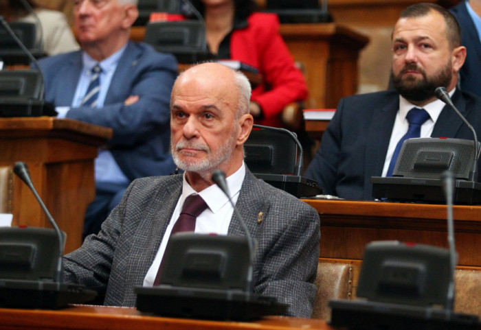 POKS neusaglašen: Jedan deo izabrao Jelića, drugi Mihailović za predsednika stranke