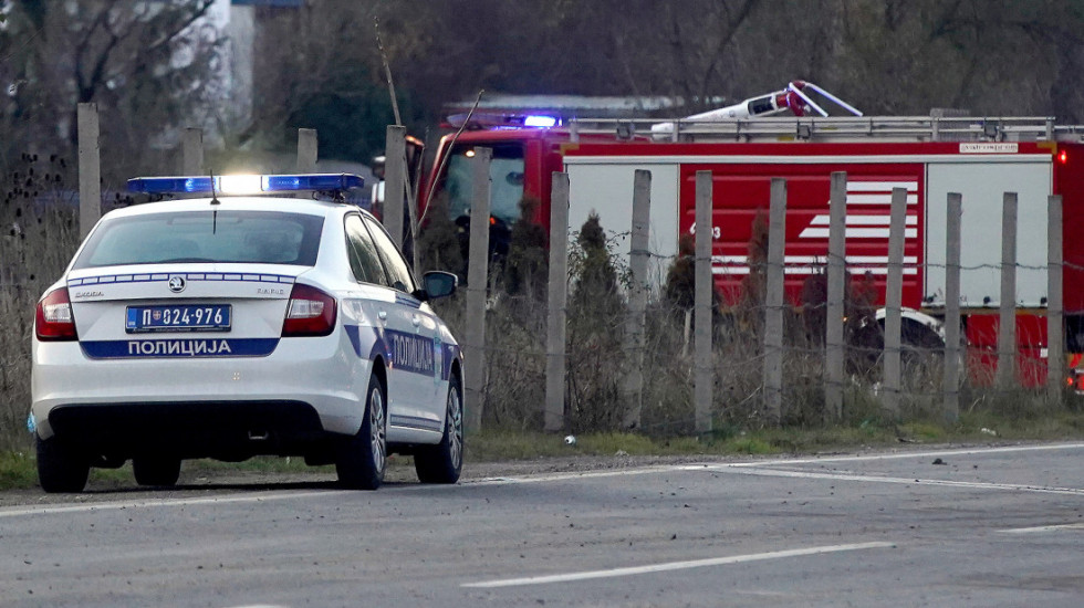 U požaru u Nišu dve osobe povređene, gašenje u toku