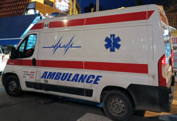 Dve osobe hospitalizovane nakon što ih je na Voždovcu udario automobil