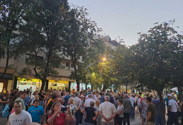 Šapčani blokirali državni put: Najavljuju aktiviranje protesta