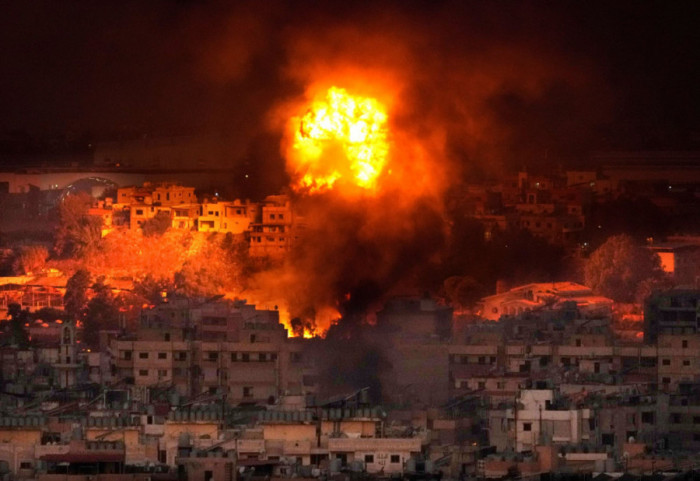 (FOTO/VIDEO) Najjači napad Izraela na Bejrut: Ubijen vođa Hezbolaha Nasralah, IDF tvrdi da je legitimna vojna meta