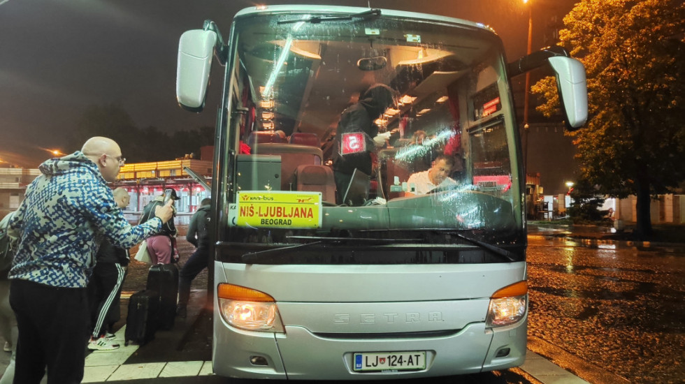 (FOTO/VIDEO) Posle 58 godina ispratili smo poslednji autobus sa stare autobuske stanice, ostala zbirka uspomena