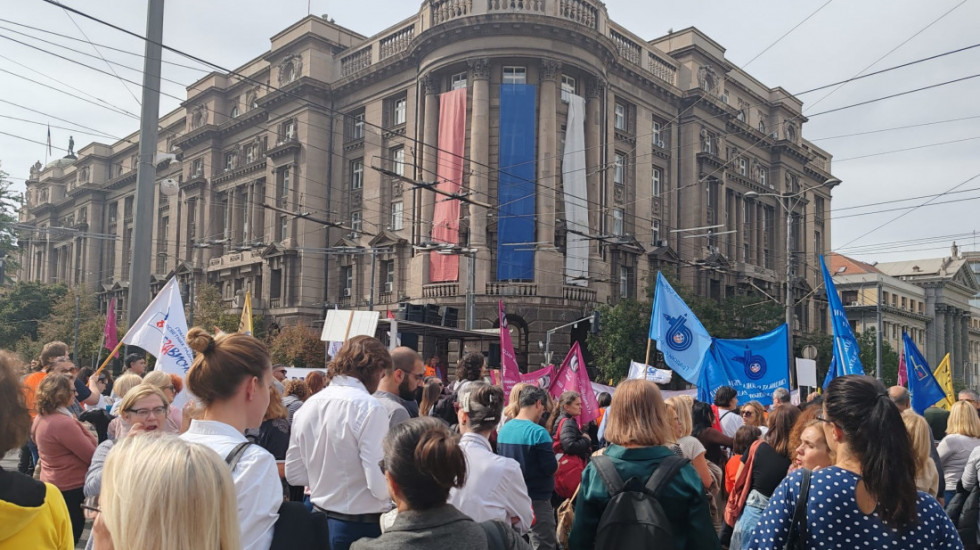 Glavni odbori sindikata prosvetnih radnika: Potpuna obustava rada u školama i protest u Beogradu 1. novembra