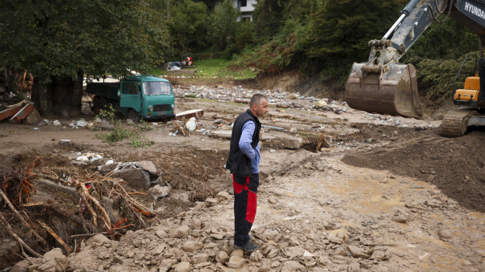 Evakuisani se vratili kućama, nastavlja se potraga za nestalima u BiH