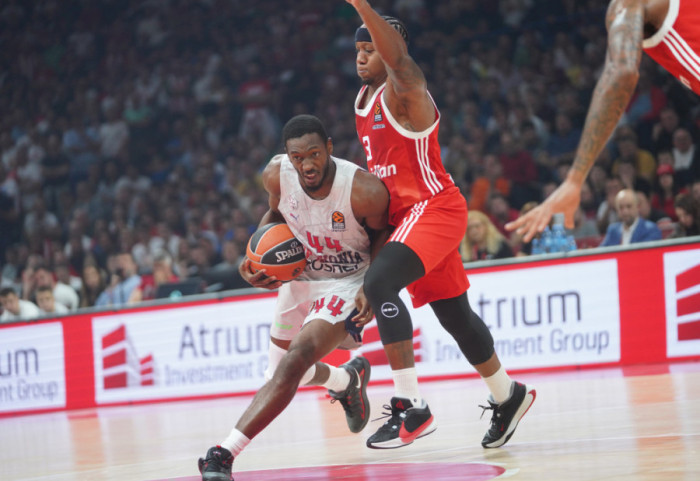 Kenan uspešno operisan u SAD, saopštio KK Crvena zvezda