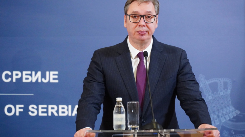 Vučić građanima Crne Gore: Poštujemo vas, ali nas ne terajte da se radujemo politici uperenoj protiv Srbije