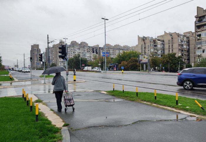 Oblačno i svežije, mestimično s kišom, na planinama sneg: Temperatura do 12 stepeni