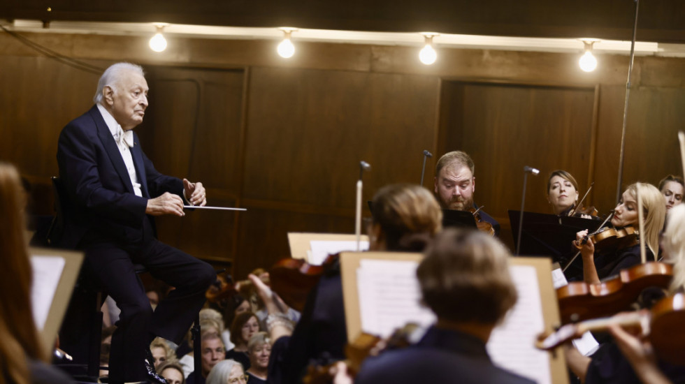 (FOTO) Burni aplauzi i ovacije na Kolarcu za čuvenog dirigenta Zubina Mehtu i Beogradsku filharmoniju