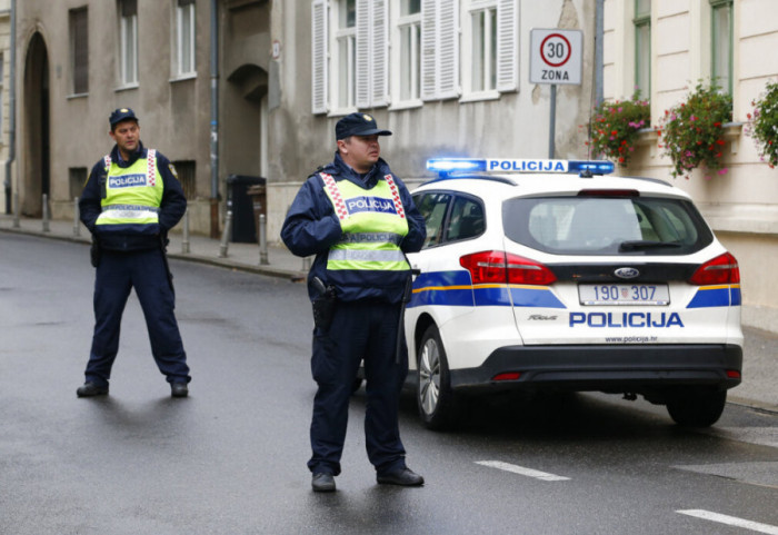 Blokirana ulica, policija na terenu: Povređen policajac tokom potere u Zagrebu