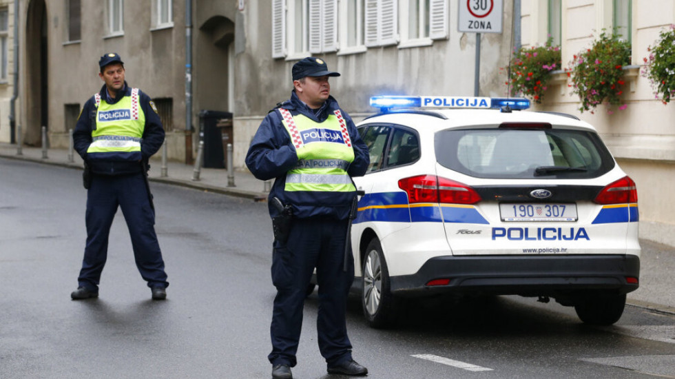 Blokirana ulica, policija na terenu: Povređen policajac tokom potere u Zagrebu