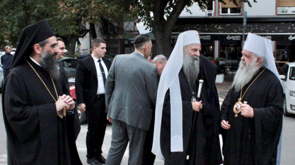 Praznik Pokrova Presvete Bogorodice: Patrijarh Porfirije i arhiepiskop Stefan služili liturgiju u manastiru Đunis