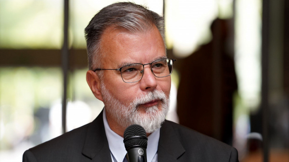 Minister Ristic banned from entering Kosovo and Metohija one hour before arriving at the administrative crossing