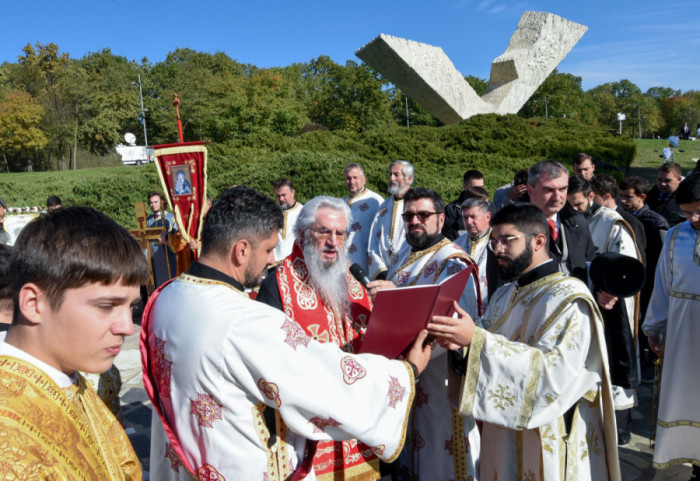 Održan Veliki školski čas u Šumaricama: Sećanje na oko 3.000 streljanih civila, đaka i nastavnika