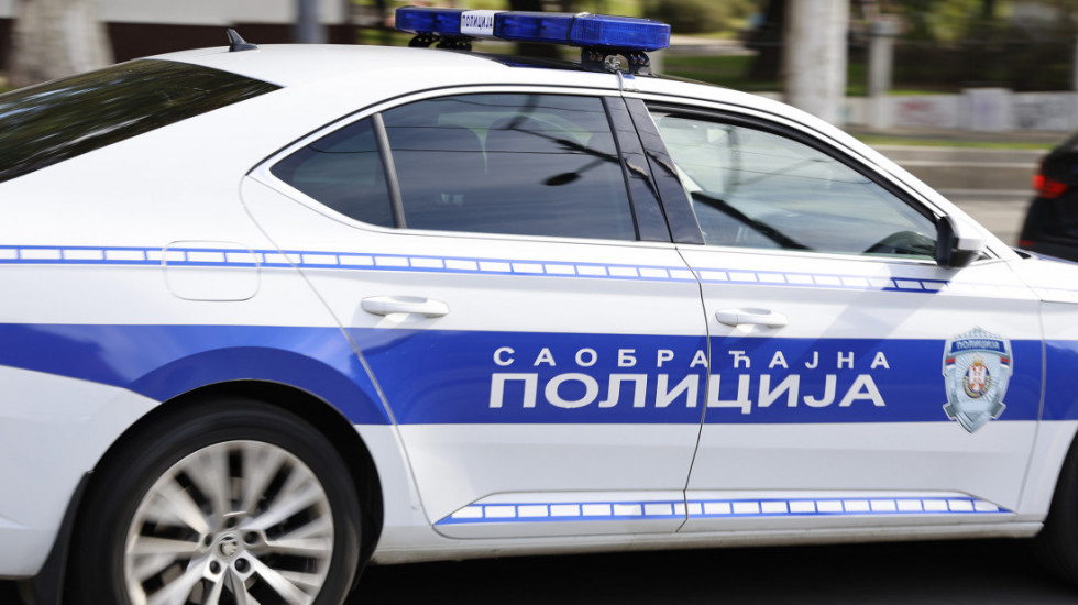 Teška saobraćajna nesreća kod Kragujevca: Poginula jedna osoba u lančanom sudaru