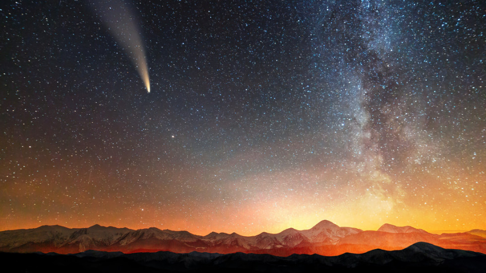 Meteorit obasjao noćno nebo iznad Engleske: Događaj zabeležila nadzorna kamera jednog stanovnika