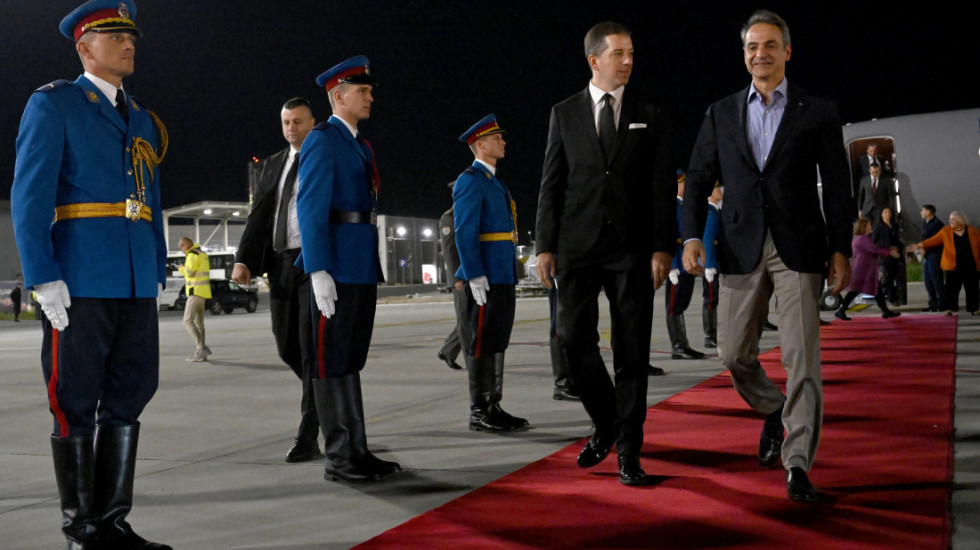 Poljski i grčki premijer doputovali u Beograd, dočekali ih Vučević i Đurić