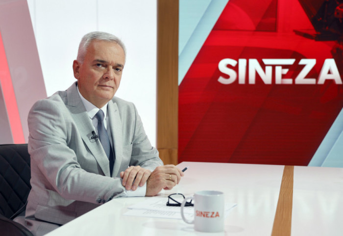 Profesor Jovan Janjić gost Sinteze u 21 sat