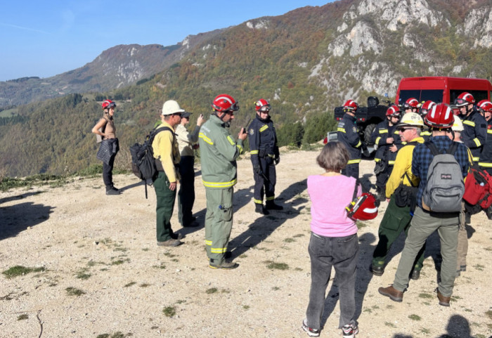 (FOTO) Amerikanci na Tari obučavali srpske vatrogasce: Kontrapožari - nova metoda borbe sa vatrom na otvorenom