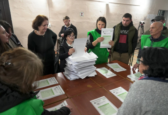 Izbori u Gruziji: CIK tvrdi da je vladajuća partija osvojila 54,08 odsto glasova, opozicija najavljuje proteste