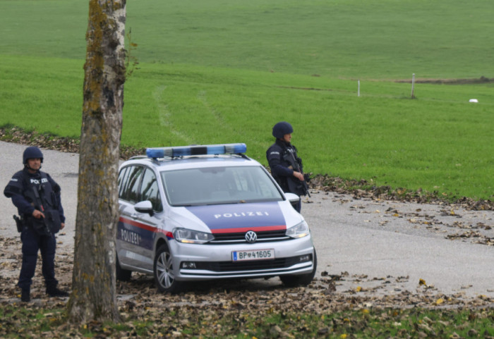 (FOTO) Ubijen gradonačelnik u Austriji, osumnjičeni u bekstvu: Traže ga i Kobre