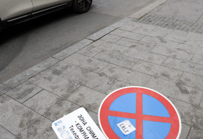 Nalepnice, žvrljanje, ukljanjanje: Oštećenje saobraćajnih znakova kažnjivo, izaziva i veliku opasnost