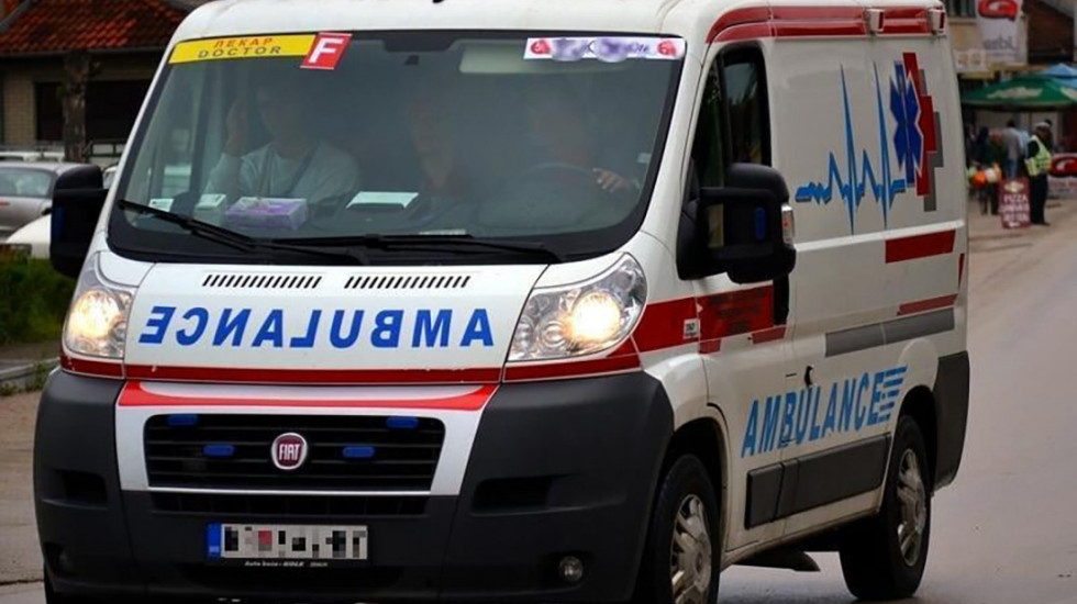 Jednogodišnja beba koja je pala sa četvrtog sprata u Podgorici u stabilnom stanju