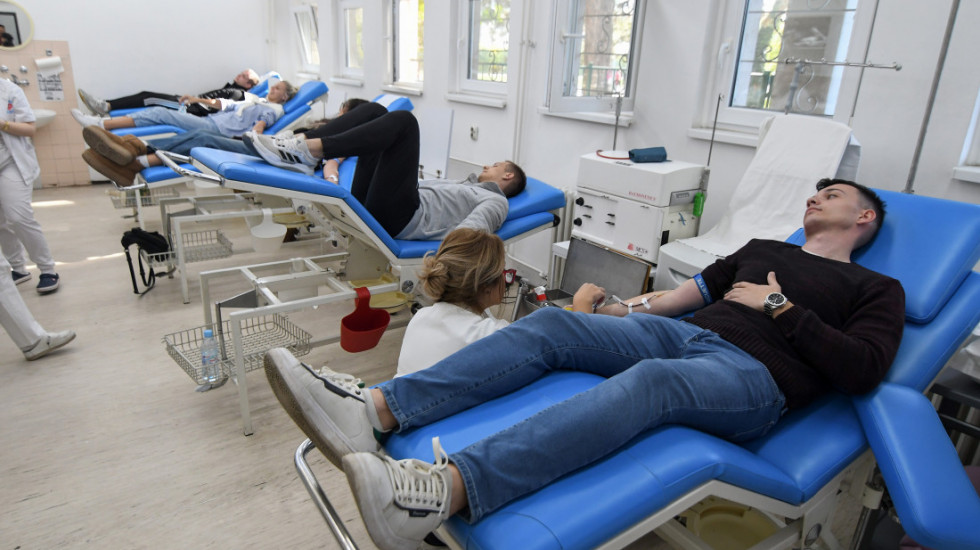 Institut za transfuziju uputio poziv građanima da daju krv: Smanjene rezerve svih krvnih grupa izuzev AB+