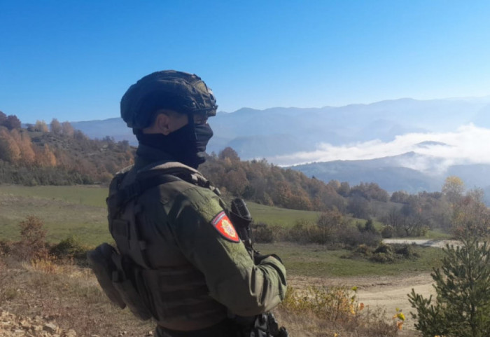 Graničnog policajca iz Plava napala grupa albanskih mladića