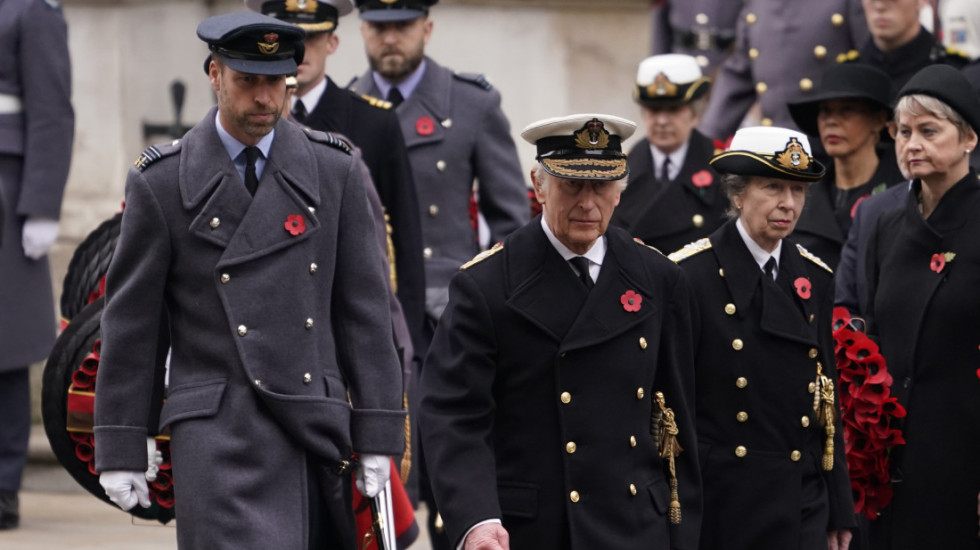 (FOTO) Kralj Čarls predvodio ceremoniju u znak sećanja na poginule u svim ratnim sukobima