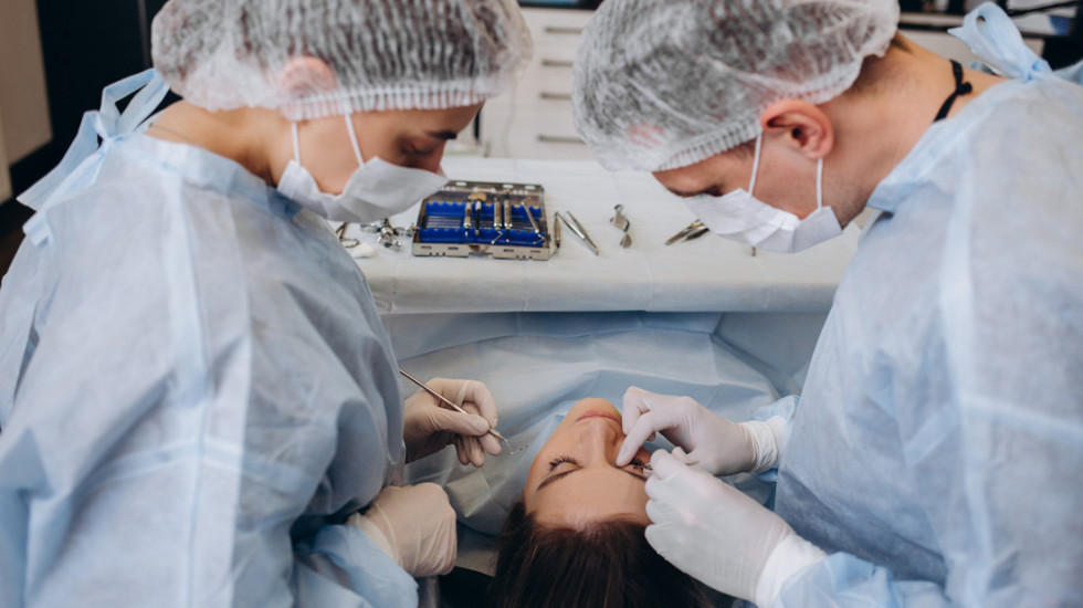 Veštačka inteligencija Claude može da analizira medicinske podatke i daje savete o toku lečenja
