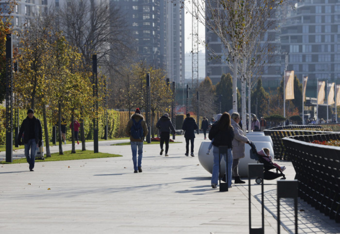 Ujutru oblačno, tokom dana slab vetar, maksimalna temperatura do 16 stepeni