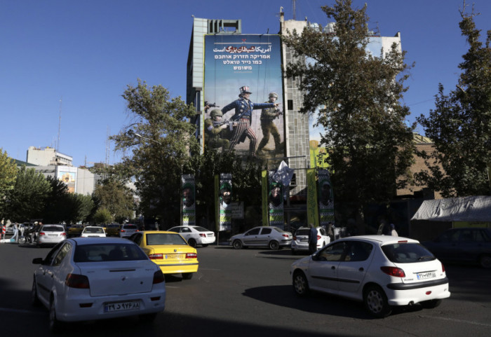 Iranac koji je osuđen za silovanje oko 200 žena pogubljen u javnosti