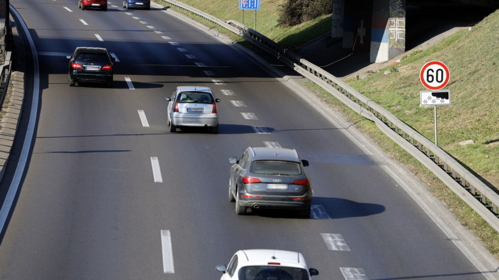AMSS: Saobraćaj umeren, bez gužvi na graničnim prelazima