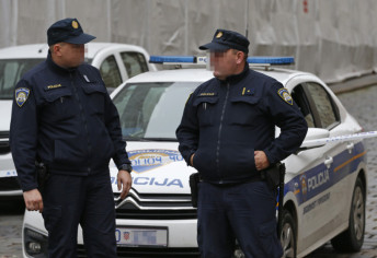 Maturanti u Dubrovniku uhapšeni nakon incidenta sa policijom: Protest ispred dubrovačkog suda