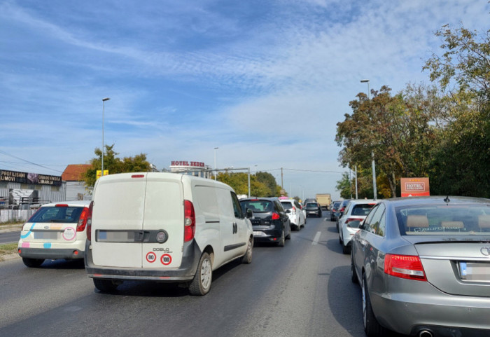 AMSS: Na nekim deonicama ima zaostalog snega, poštovati ograničenja brzine