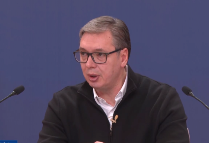 (VIDEO) Vučić stigao u Abu Dabi:"Radujem se susretu sa prijateljem Mohamedom bin Zajedom"