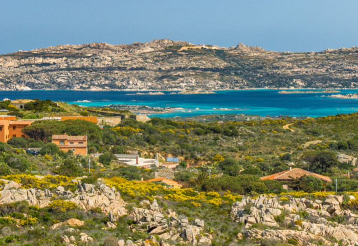 Selo na Sardiniji nudi kuće za jedan evro Amerikancima nezadovoljnim Trampovom pobedom