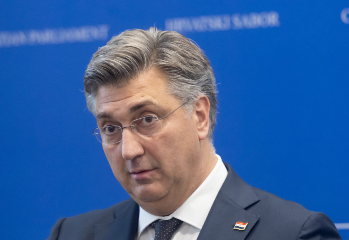 Plenković najavio: Od 1. novembra u Hrvatskoj poskupljuju struja i grejanje