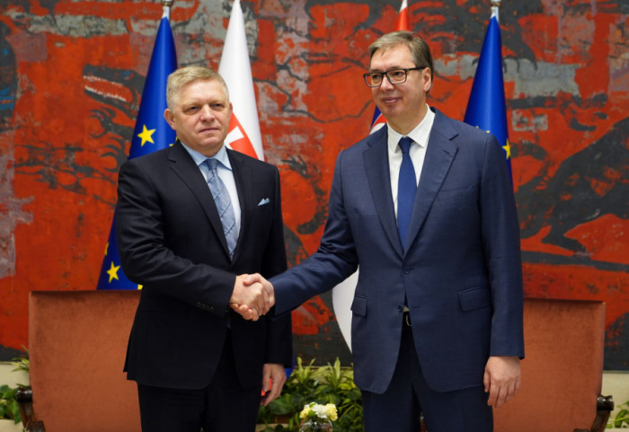 President Vucic Meets with Slovak Prime Minister Fico: Discussions on Strategic Issues